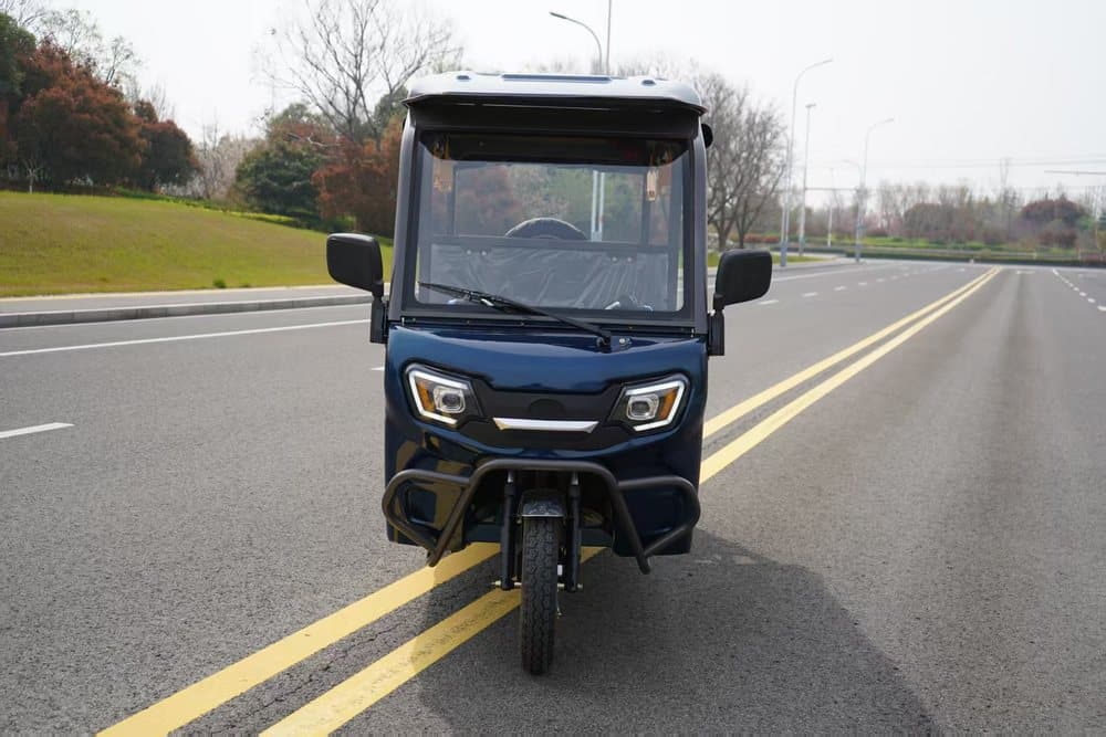 ALAREOT Metro T6 Canopy Passenger Tricycle - Image 1