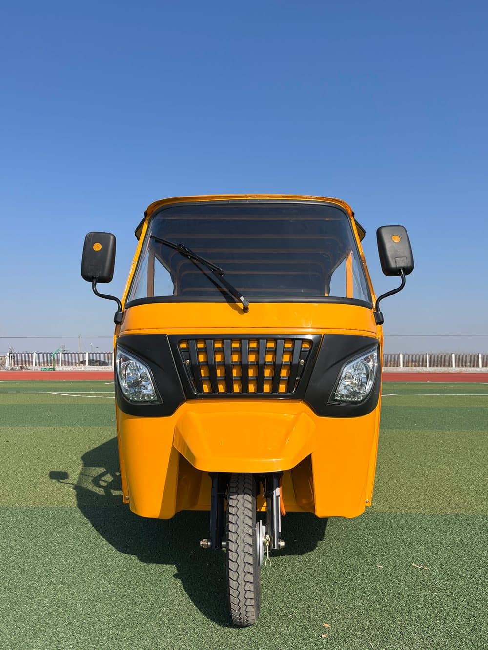 ALAREOT Metro T9 Three-Row Tuk-Tuk (1+8) - Image 1
