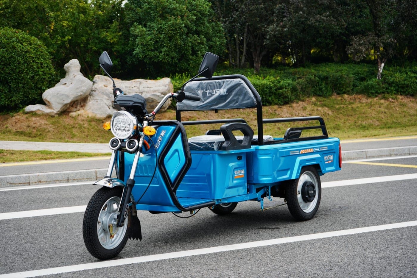 Electric cargo tricycle ready for FOB, CIF or DDU shipping